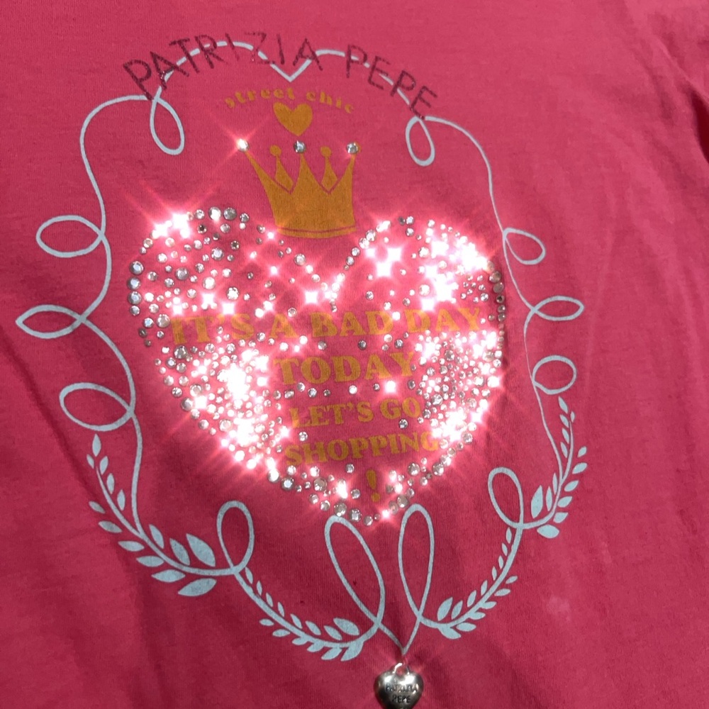 Woman’s top/Tee shirt